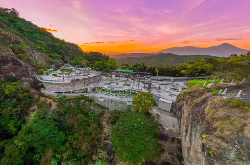 Devil’s Door (Puerta del Diablo), Panchimalco, San Salvador, El Salvador